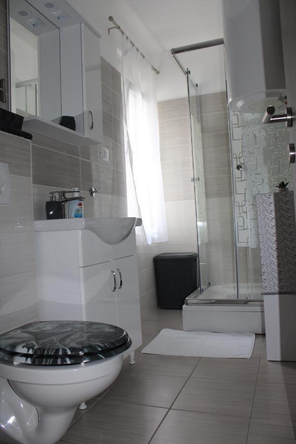 Apartman Lovro ริเยกา ภายนอก รูปภาพ